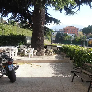 Diana Nocleg ze śniadaniem Iseo