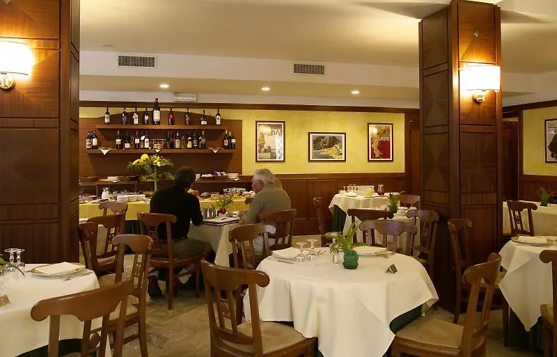 Grande Albergo Maugeri Acireale 4*,  Włochy